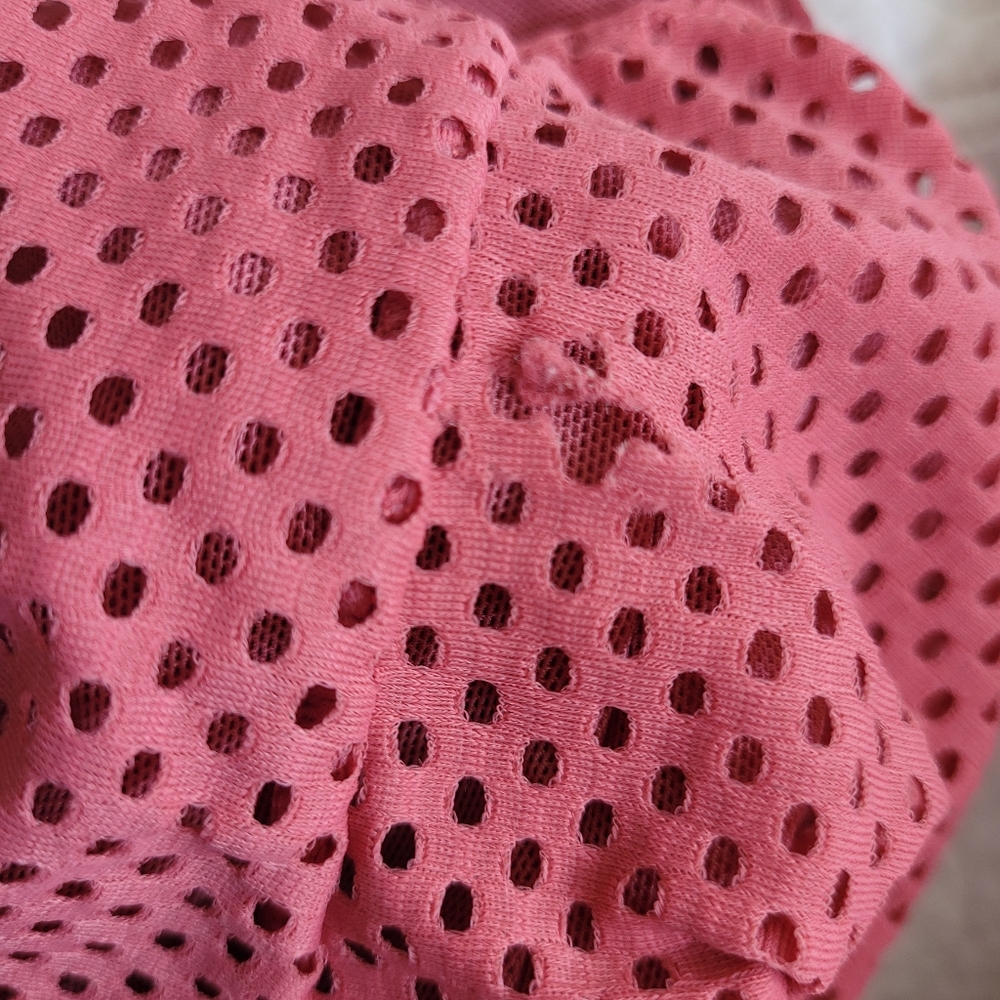 Gymshark Mesh Crop Top - Picture 7 of 7